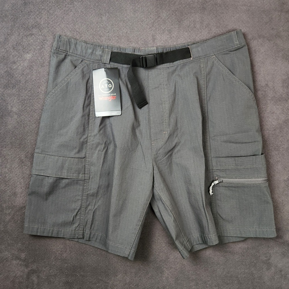 Wrangler ATG Canyon Cliff Shorts Mens Large‎ Gray Utility Cargo Pull On Belt